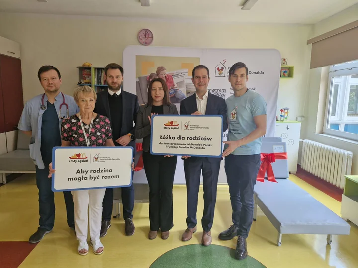 Obraz do artykułu: Szpital w Pile z nowymi łóżkami dla rodziców chorych dzieci. „Bliskość to najlepsze lekarstwo”