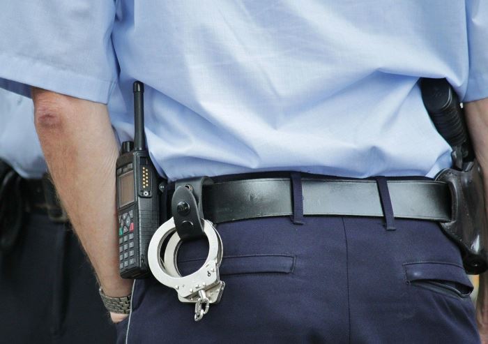 Policja Piła: Areszt za kradzież rozbójniczą i posiadanie narkotyków