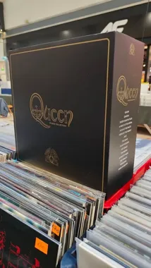 Grafika promocyjna wydarzenia VIVO Piła pełne winyli i płyt CD — targi płytowe w Pile, 18 kwietnia 2026