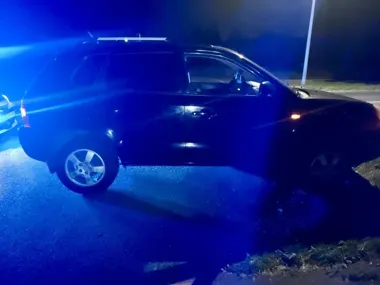 Kierowca Hyundaia najechał na krawężnik. Miał ponad 2,5 promila