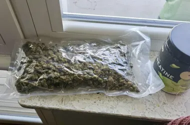 Ponad 550 gramów narkotyków. Trzy zatrzymania w Pile i Ujściu
