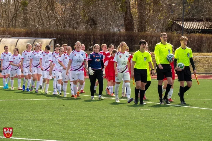 Mecz, który nie chciał się skończyć, dał piłkarkom z Piły ważne zwycięstwo