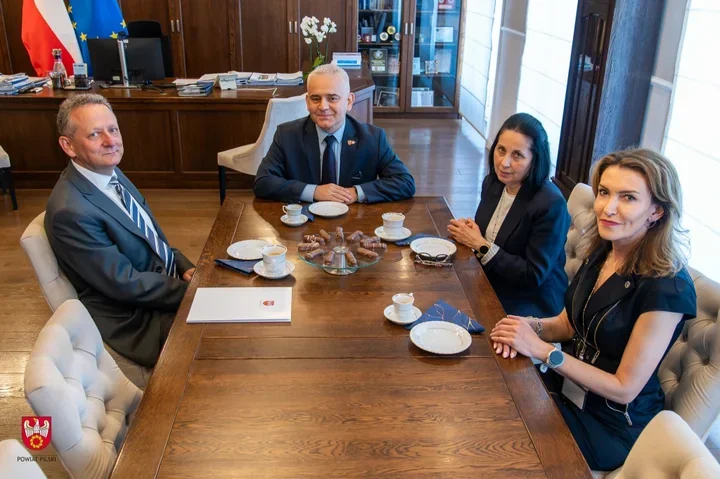 35 lat pracy dla samorządu. Jubileusz radcy prawnego w Pile