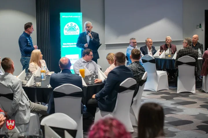 Powiat mocniej stawia na Polonię Piła i daje klubowi rekordowe wsparcie