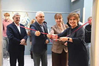 Archiwalne zdjęcia pokazują 80 lat pilskiego Ekonomika. Wystawa w BWA