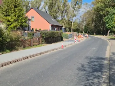Przy drodze w Wysokiej Małej powstaje 230 metrów chodnika