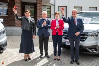 Nowe busy dla DPS-ów. W trasę ruszą do rehabilitacji i lekarzy