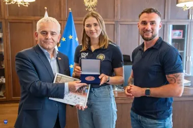 Siatkarski brąz z Piły doceniono podczas spotkania w starostwie