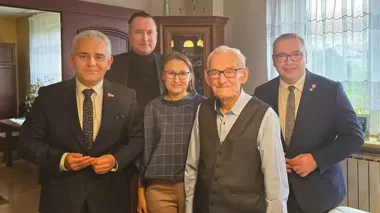 Stanisław Zachara ma 100 lat. Przeżył Powstanie i Mauthausen
