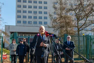 Opuszczony budynek policji przy ul. Bydgoskiej zostanie wyburzony – powstaną mieszkania