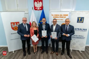 Szkoła przy Teatralnej zyskuje mocnego partnera. Uczniowie wejdą do produkcji mebli