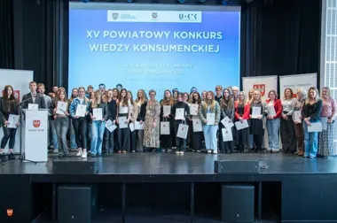 Uczniowie z Piły rozbroili test z prawa konsumenckiego i szykują się do Poznania