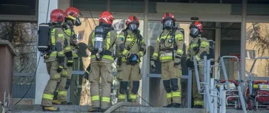 Mieszkaniówka 2026 w Pile - strażacy ćwiczyli wentylację taktyczną na Bydgoskiej